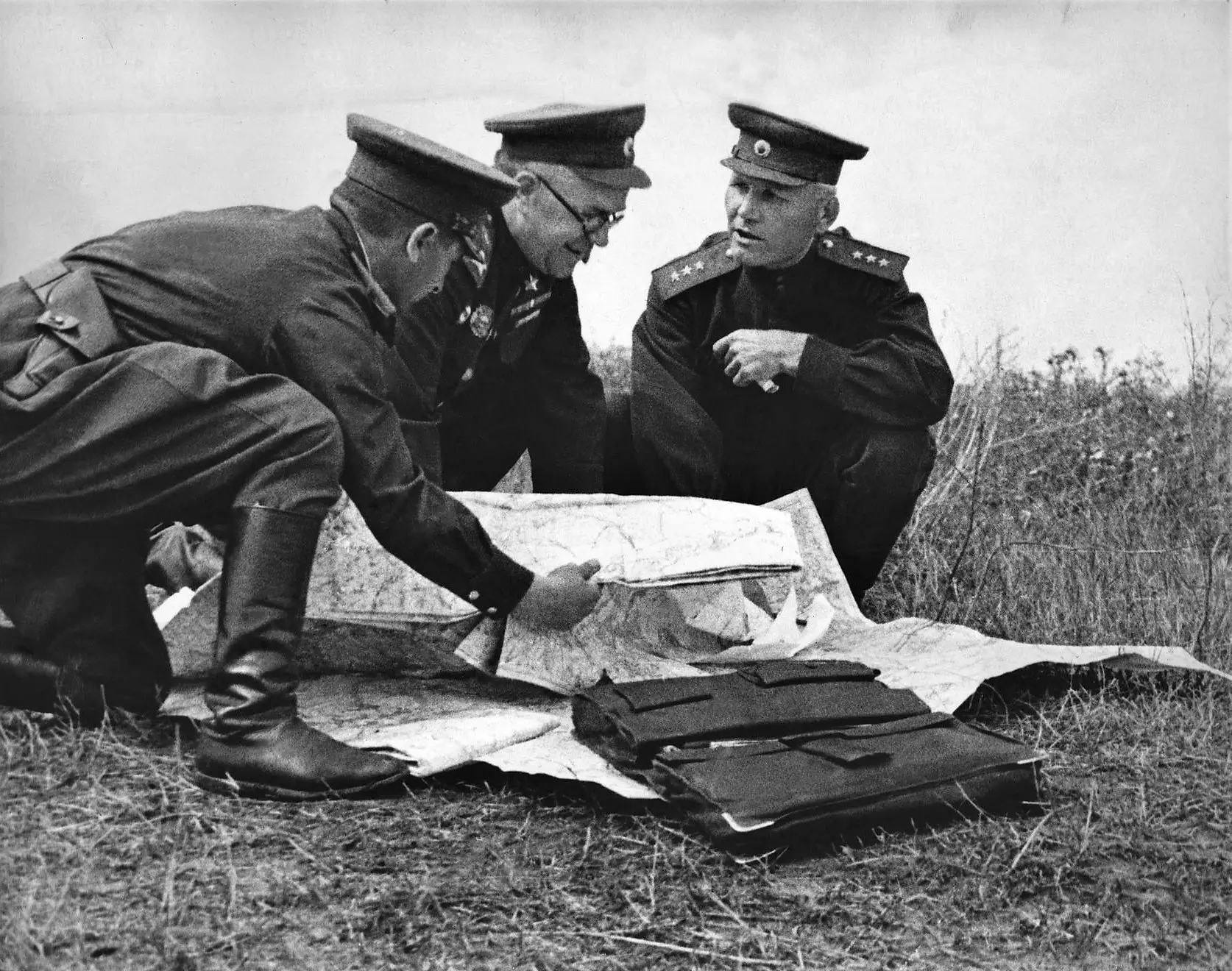 AI: General Heinz Guderian, Marshal Georgy Zhukov, and General George S.  Patton Compared: Tank Warfare (Part II 🔥 Marshal Georgy Zhukov) - What if  History